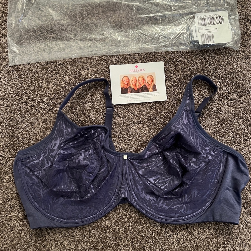 NWT Breezies Bra 48DDD